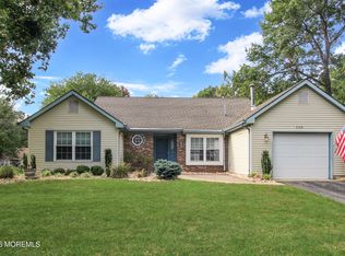 110 Morning Glory Ln, Whiting, NJ 08759