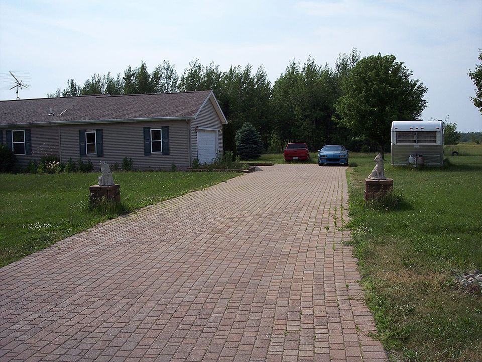 1st image of 2600 Lumberjack Dr
