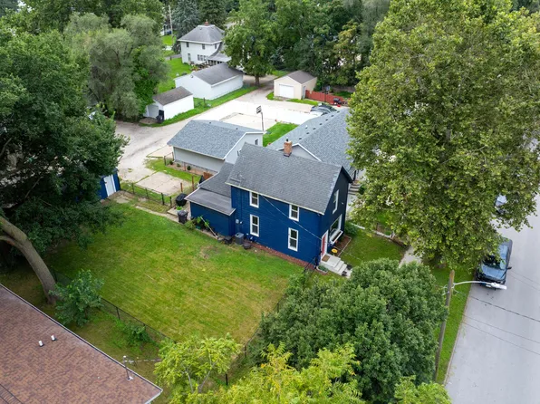 1913 E Walnut St, Des Moines, IA 50316