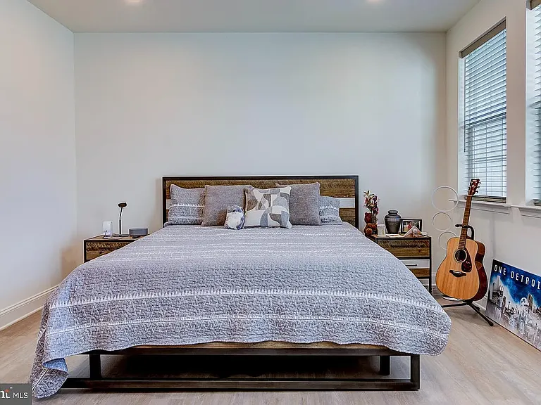 249 Grove View Dr — Photo 8