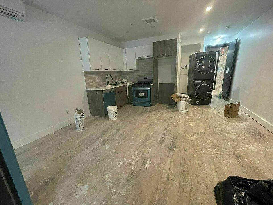 2nd image of 327 S 5th St #1A