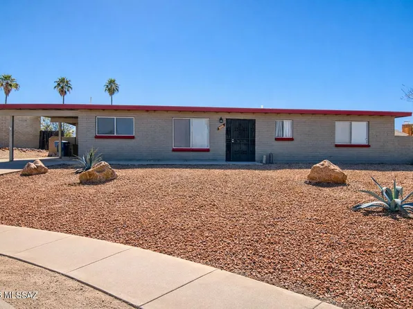 9006 E 8th St, Tucson, AZ 85710