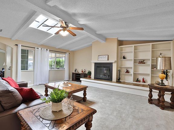 5th image of 816 Villa Teresa Way #816