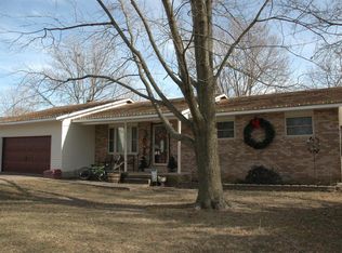 207 Wabash Ave, Altamont, KS 67330