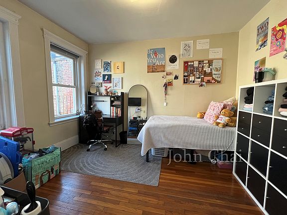 2nd image of 71 Chester St APT 5