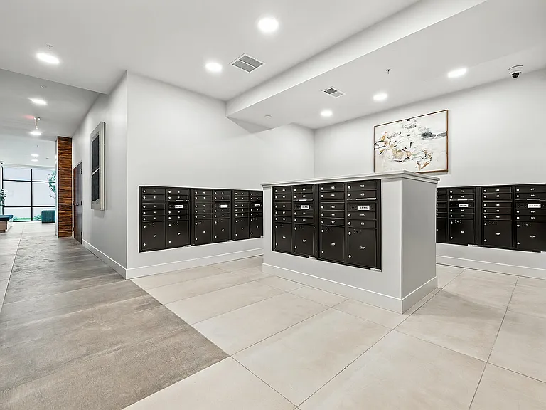 Bright & Spacious Mailroom