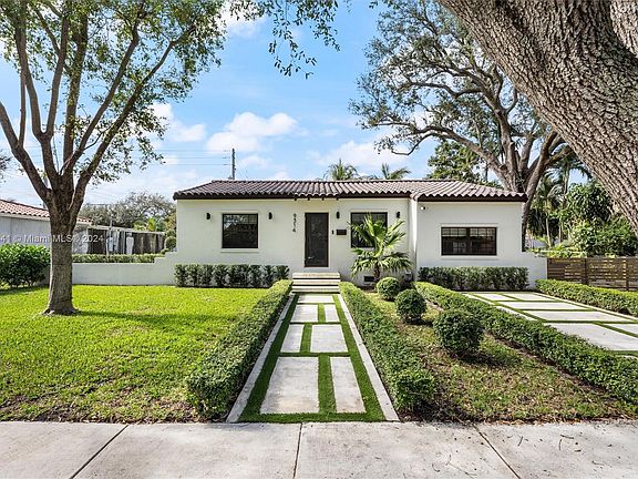 3rd image of 9314 NW 2nd Pl