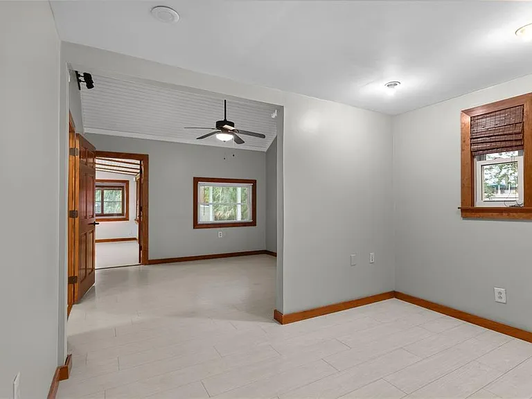 10519 Bridgewood Dr — Photo 20