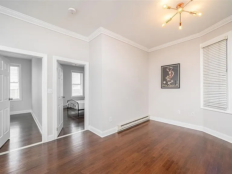 372 Communipaw Ave #4L — Photo 8