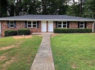 584 Springwood Dr, Forest Park, GA 30297