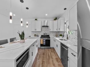 9 South St, Plainville, MA 02762