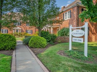 1042 Farmington Ave #6, West Hartford, CT 06107