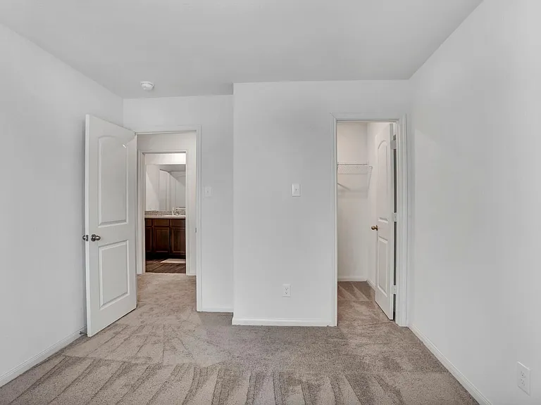 169 Allington Cir — Photo 14