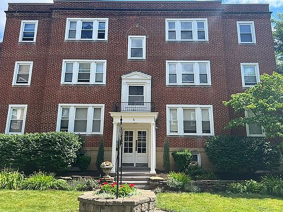 2nd image of 722 Wisteria Ave APT G6