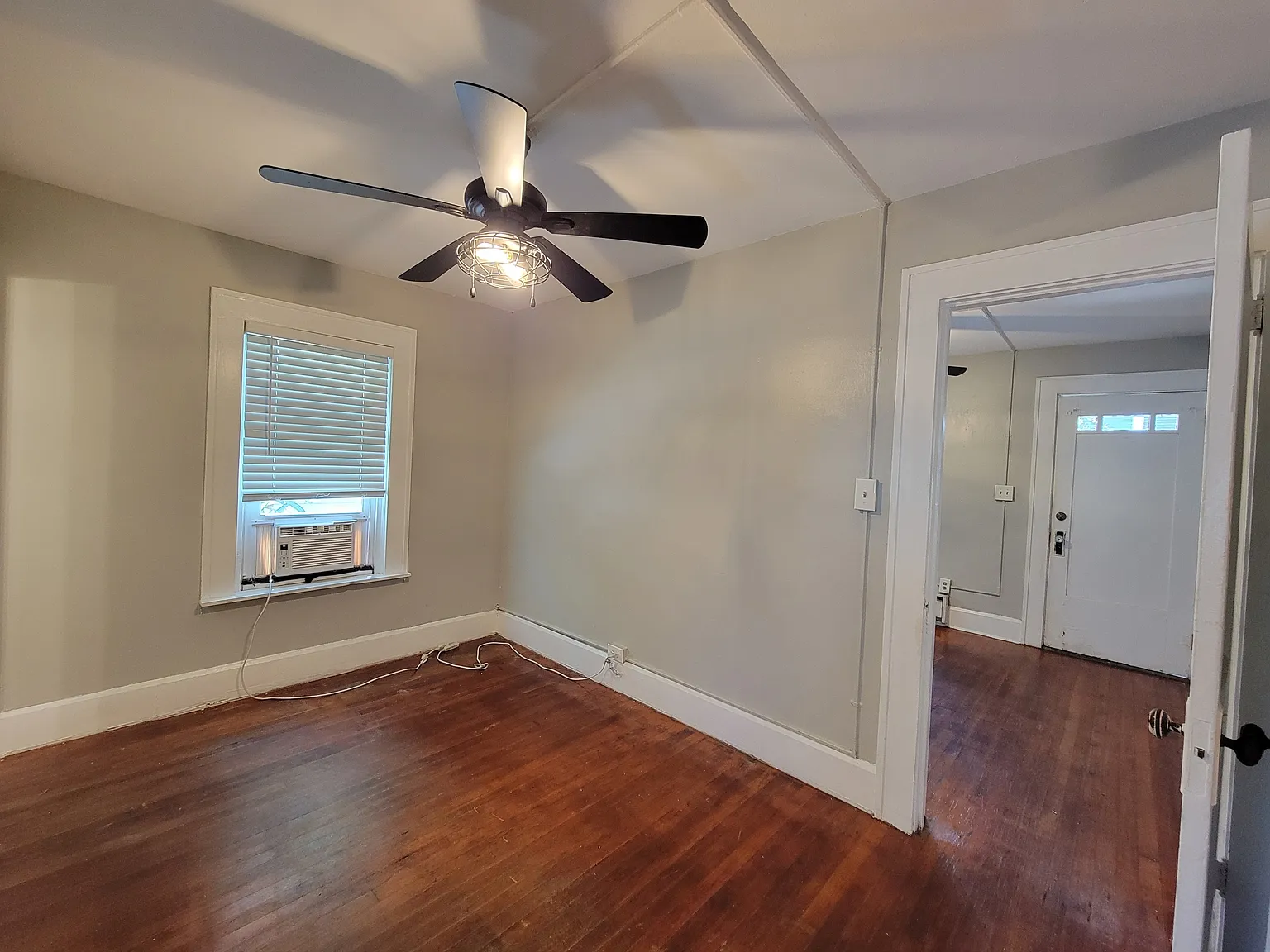 1 bed, 450 sqft, $1,295 — Photo 4