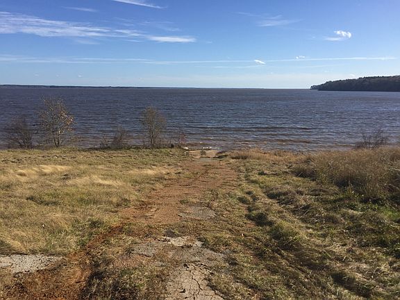 2nd image of 3300 County Road 2700