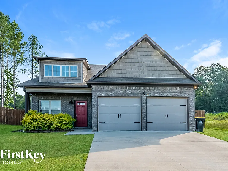 125 Ridgefield Ln — Photo 1