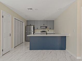 2851 Green Acres Ave #B, Largo, FL 33771
