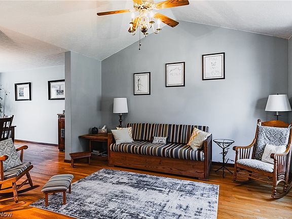 5th image of 1600 Lakewood Cir