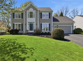 19 Enwright Dr, Fairport, NY 14450