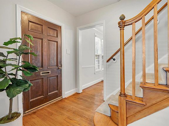 3rd image of 130 N Holmes Ave