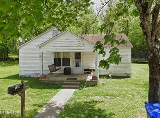 120 Poplar St, Harriman, TN 37748