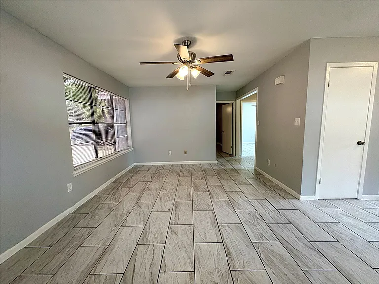 3602 4th St — Photo 4