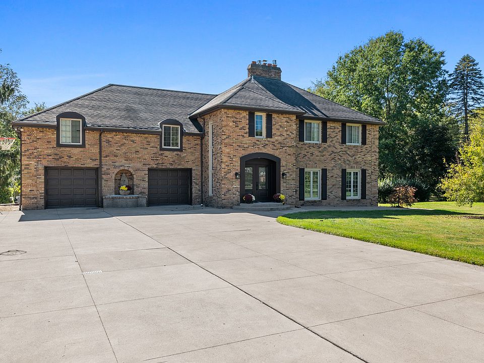 1st image of 251 Arbuckle Rd