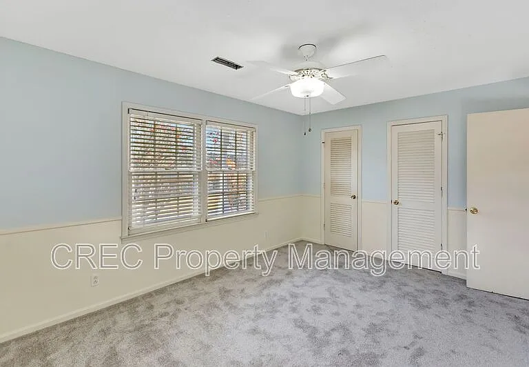 321 Shaftesbury Ln — Photo 23