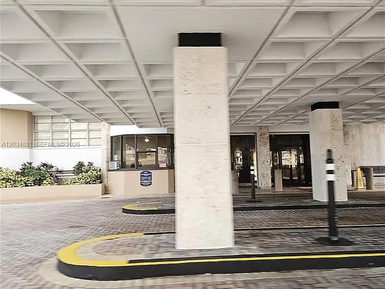 1980 S Ocean Dr #6J — Photo 34