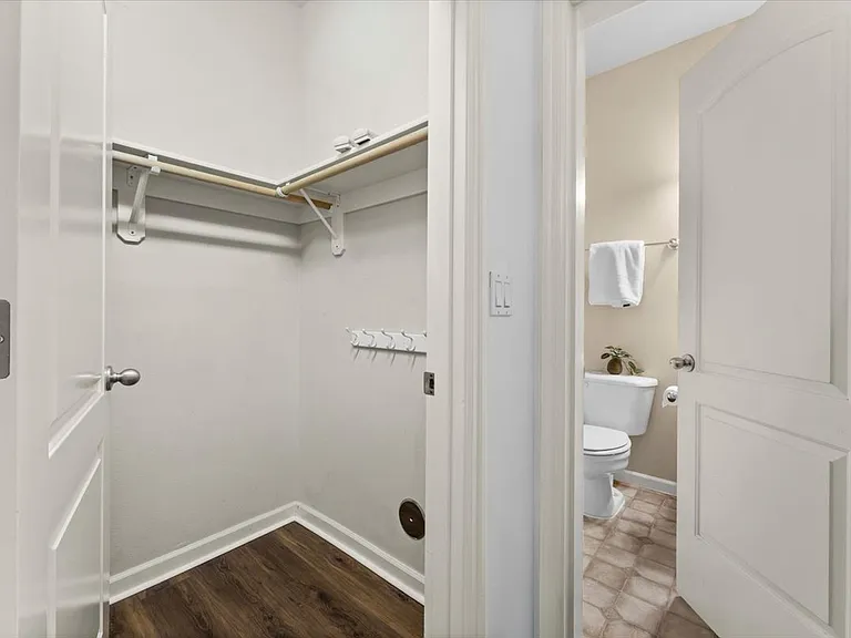 2352 NW Brewer Ln — Photo 9