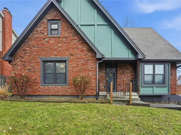 3704 NW 74th St, Kansas City, MO 64151