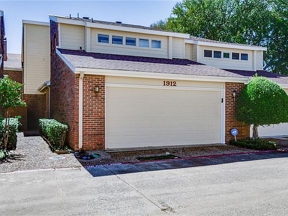 2nd image of 1912 Shorewood Dr