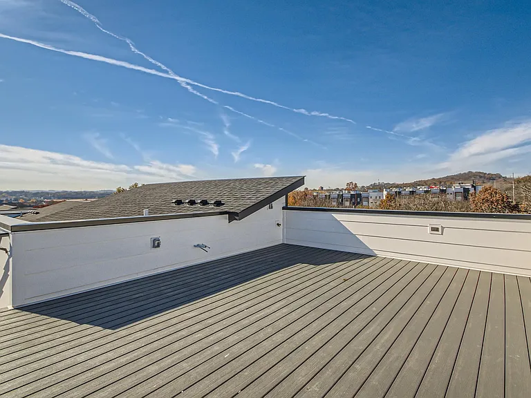 405 Serenity Ln — Photo 25