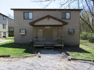 20 Jaros Ln APT B, Makanda, IL 62958