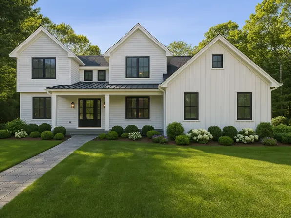 https://photos.zillowstatic.com/fp/6e51406e842693c3e53ca2dc14c0dce0-p_e.webp