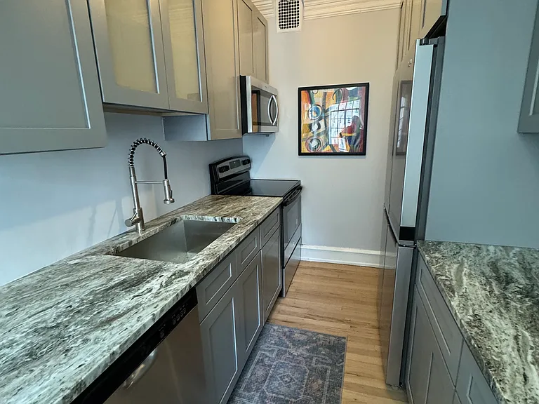 1212 Delaware Ave #D3 — Photo 3