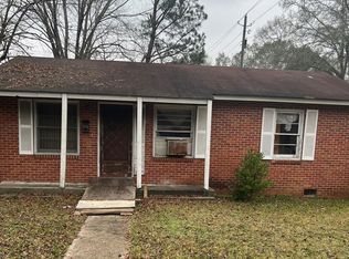 1537 N 1st Ave, Laurel, MS 39440