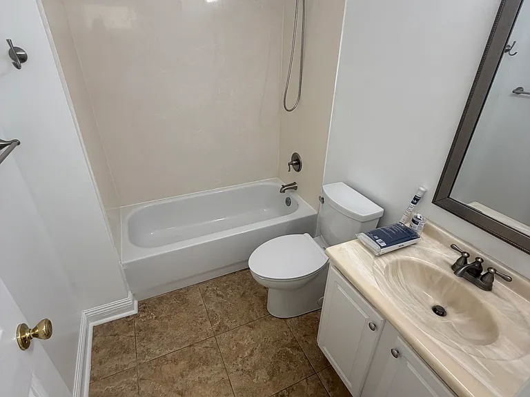327 Ruella Ave — Photo 9