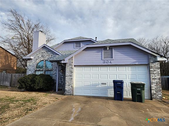 4th image of 304 E Hogan Dr