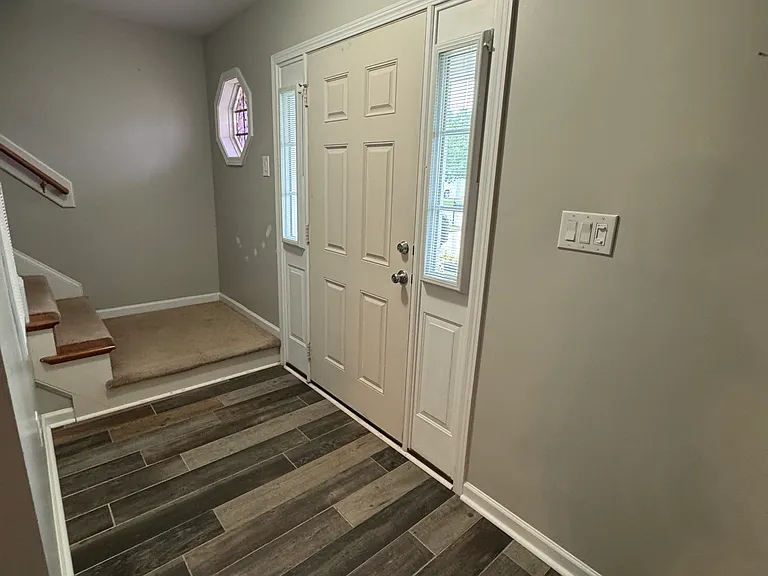 207 Bennington Dr — Photo 56