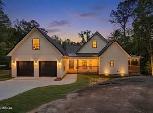 272 Clinton Crossing Dr, Gray, GA 31032