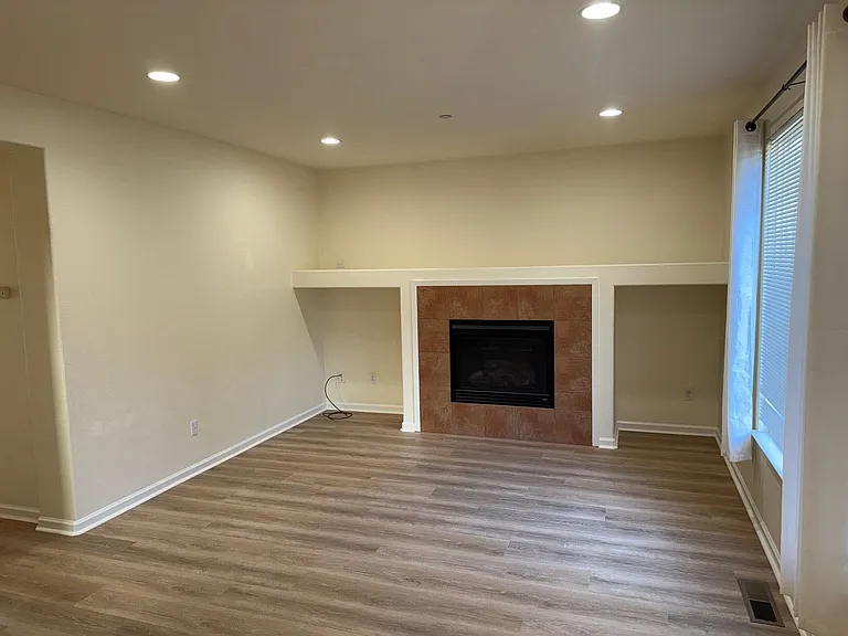 8457 Old Oak Rd — Photo 6