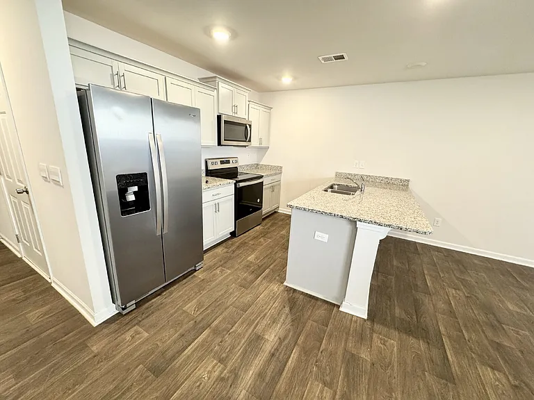308 Oakmont Valley Trl — Photo 3