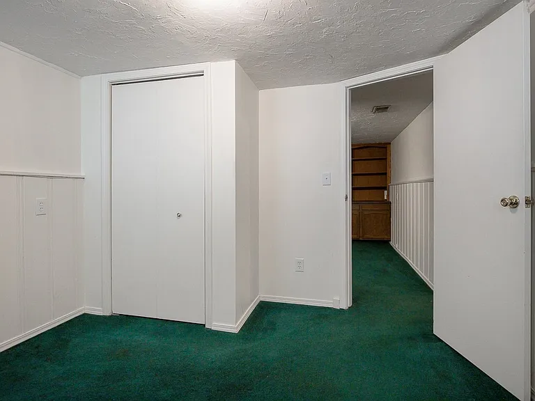 19861 Monterey Ave — Photo 24