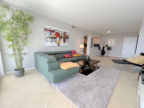 4th image of 5600 Collins Ave APT 9H