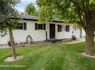 913 Stinson Dr, Saginaw, MI 48604