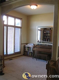 2nd image of 1407 E Summerlyn Dr