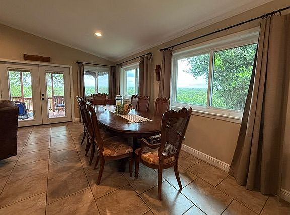 2nd image of 3926 Reagan Cir
