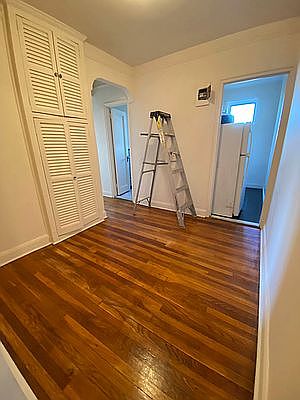 4th image of 41-72 Judge St #4C